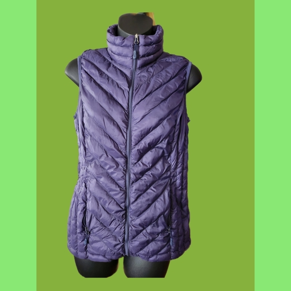 32 DEGREE HEAT WOMAN'S PURPLE VEST S EUC - Picture 5 of 6